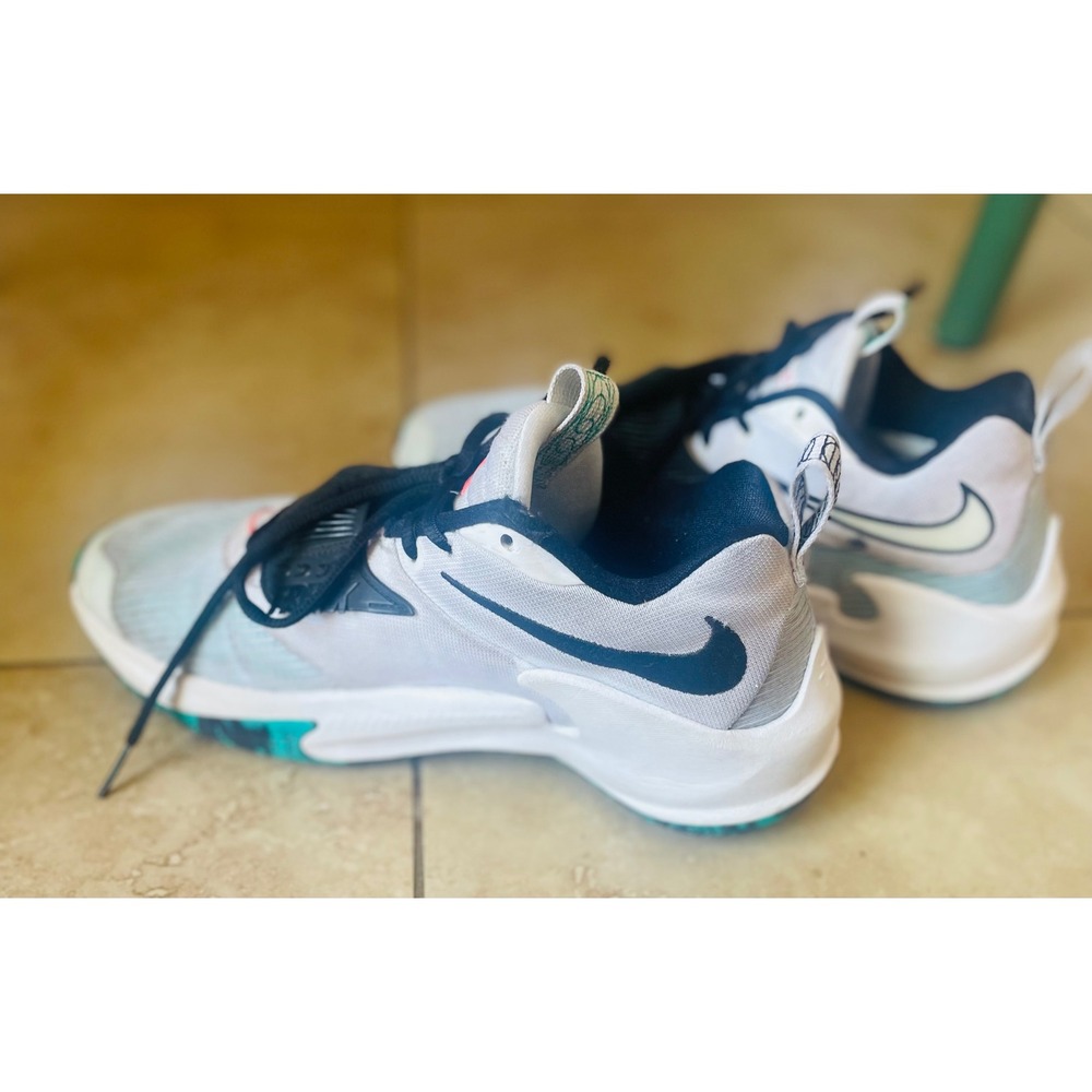 Nike Basketball Shoes Giannis Freak 3 Athletic basketball Sneakers size 8 - Picture 3 of 6